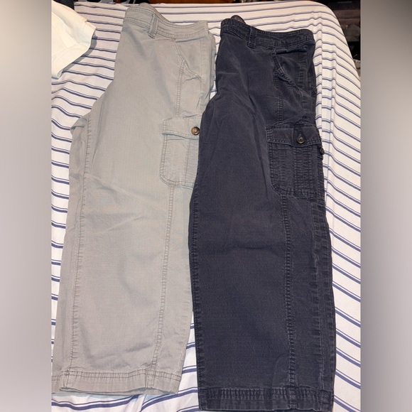 2 Pairs of Eddie Bauer Capris Women’s 18 - Picture 5 of 5
